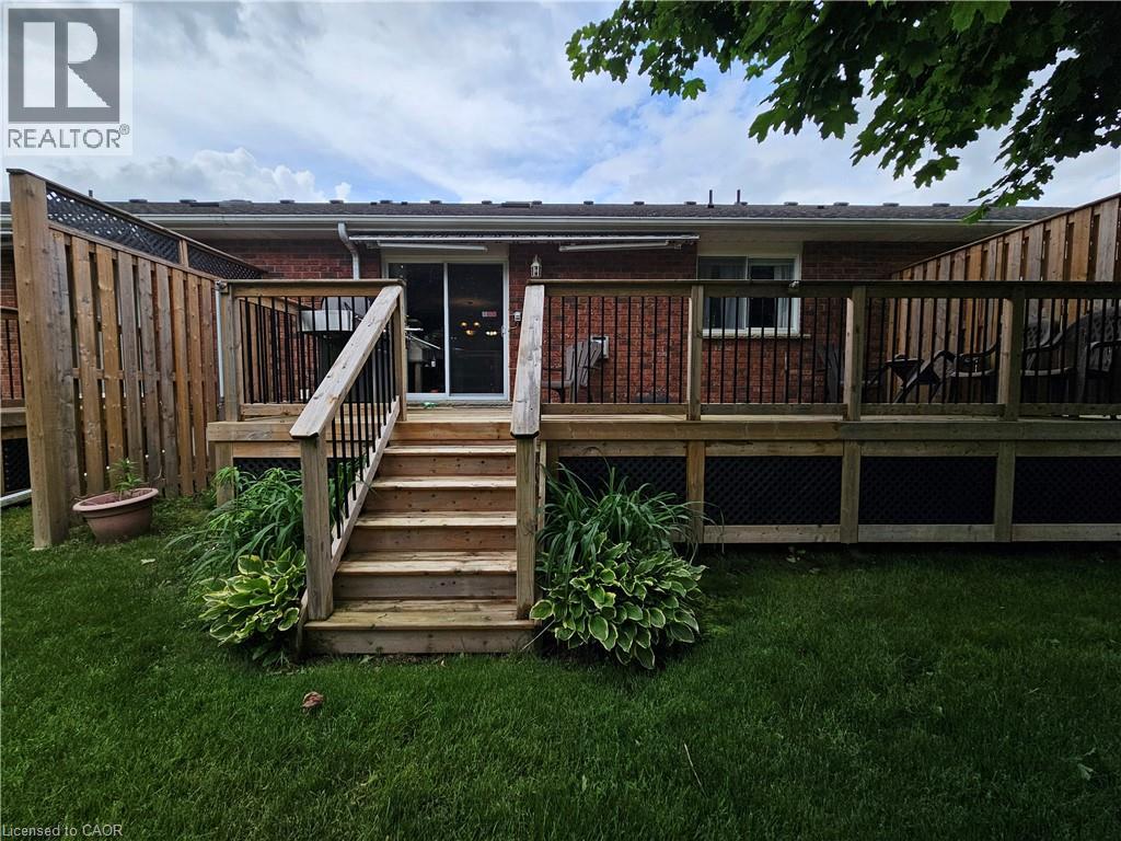 #7 74 WILSON Avenue - 24