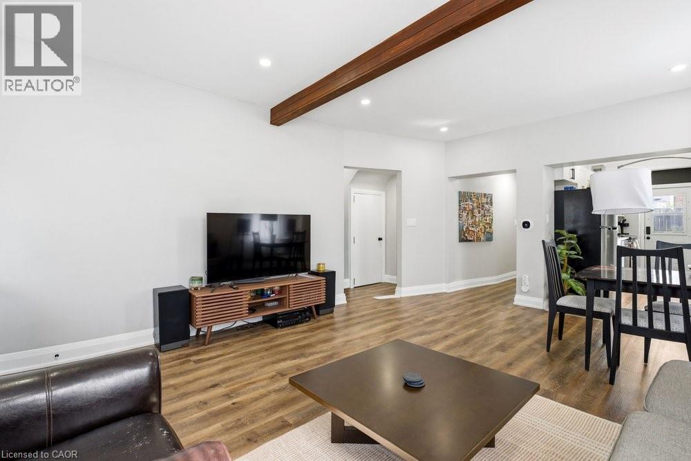 773 LAWRENCE Road - 4
