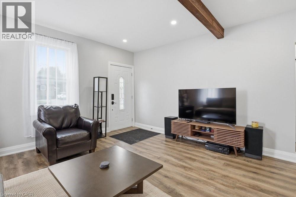773 LAWRENCE Road - 5