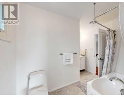 2094 Water's Edge Drive, Oakville, ON L6L1A4 Photo 25