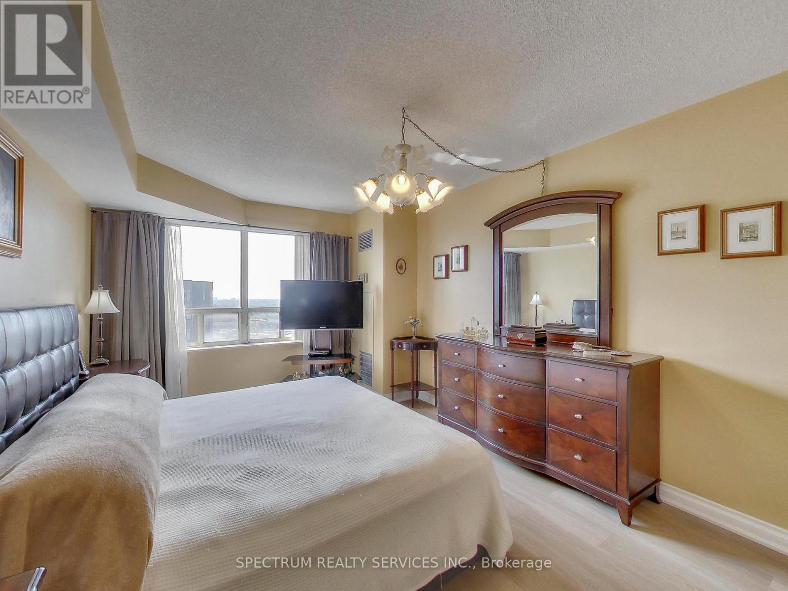 #1603E 325 WEBB DRIVE - Image 33