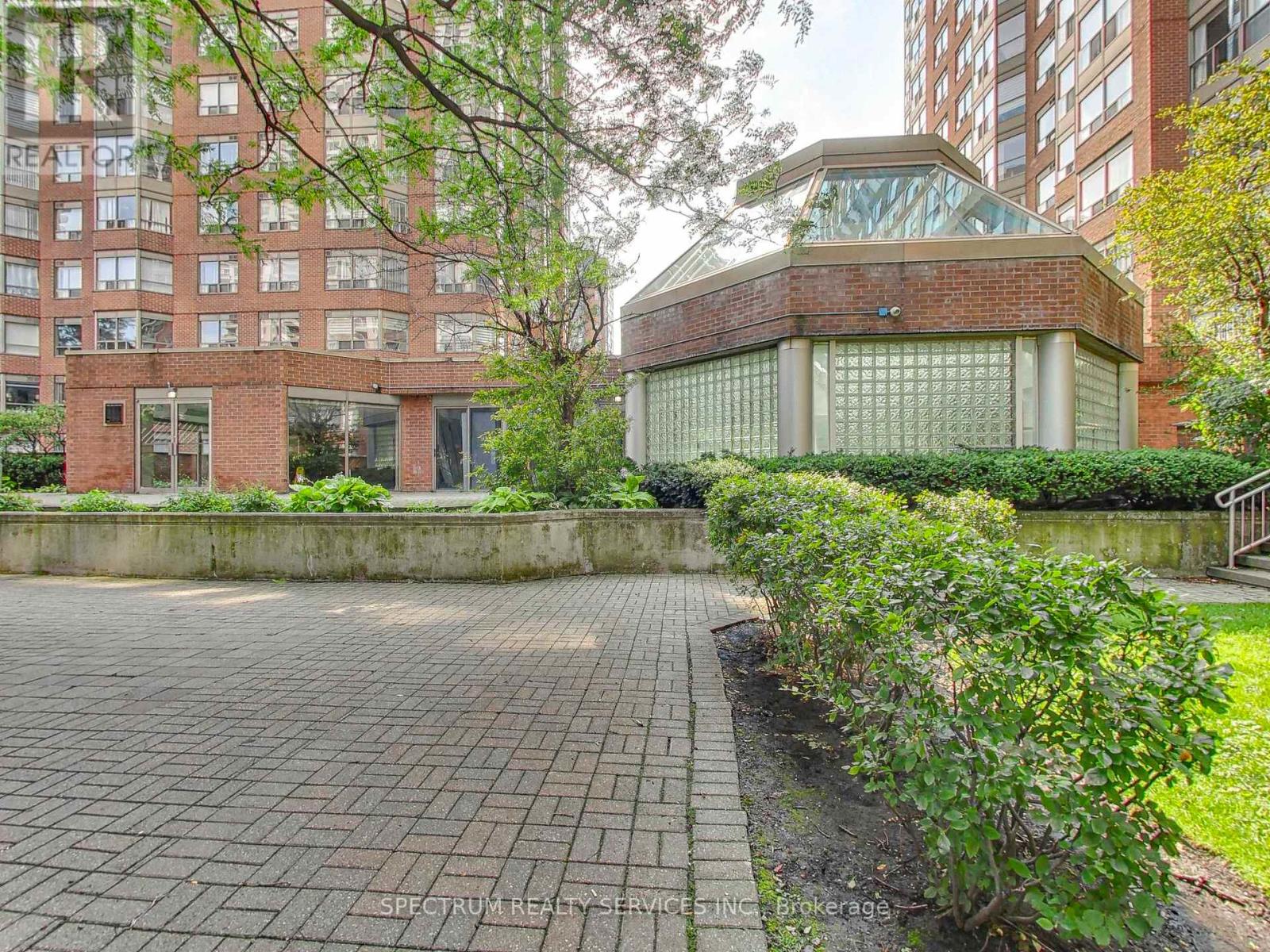 #1603E 325 WEBB DRIVE - 6