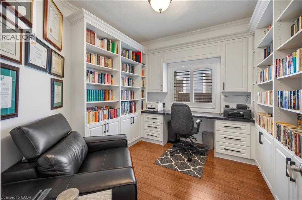 11 DOWNEY Drive - Image 24