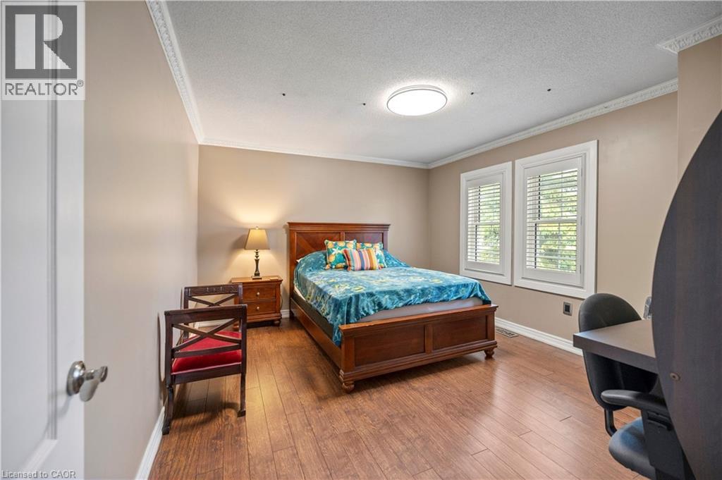 11 DOWNEY Drive - 37