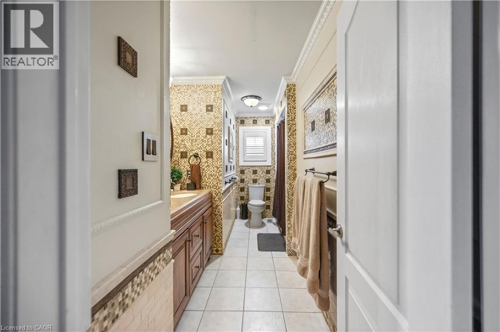 11 DOWNEY Drive - Image 41