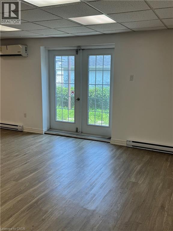 868 KING Street W