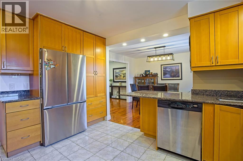 39 AINSWORTH Street - 14