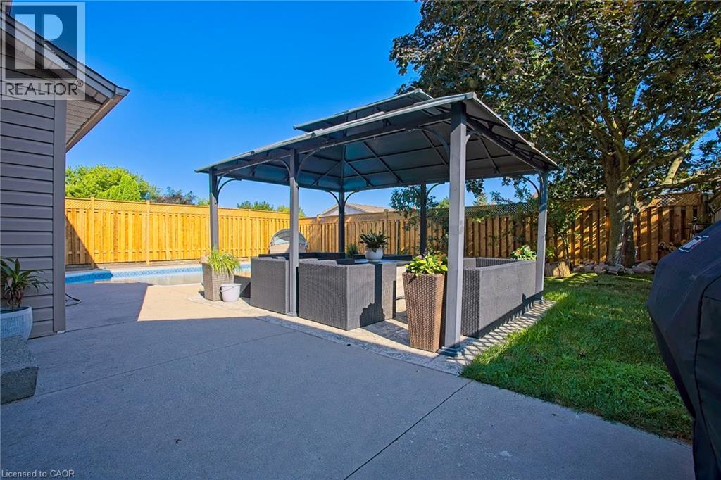 39 AINSWORTH Street - 37