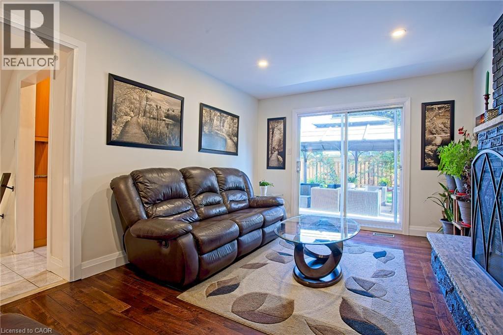 39 AINSWORTH Street - 17
