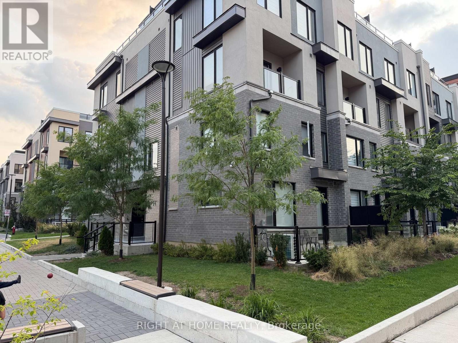 Photo of 3562 Colonial Drive