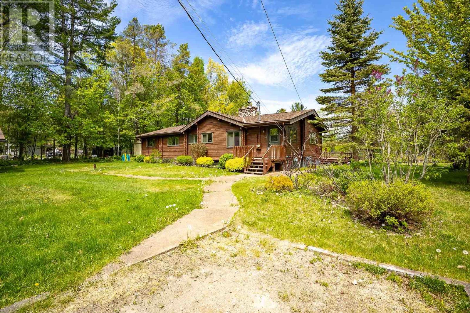 144 Pointe Louise DR - 49