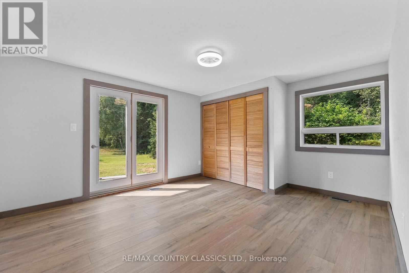 1043 ESTATES ROAD - 25