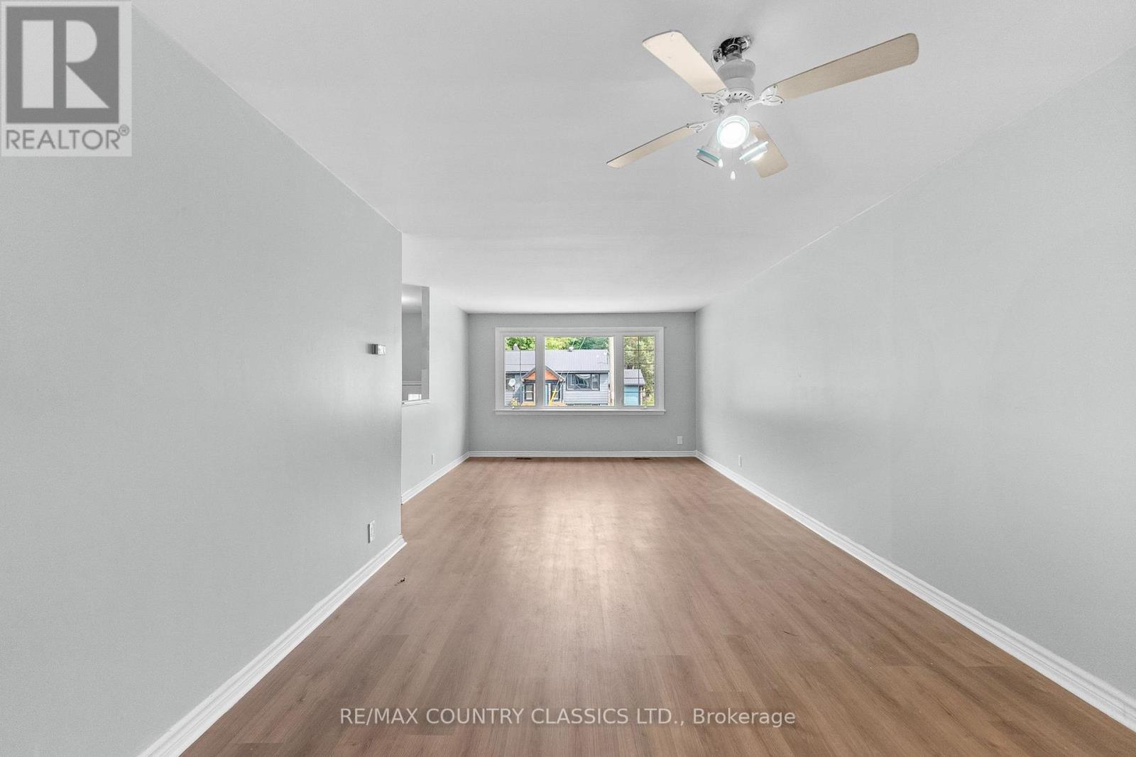 1043 ESTATES ROAD - 6