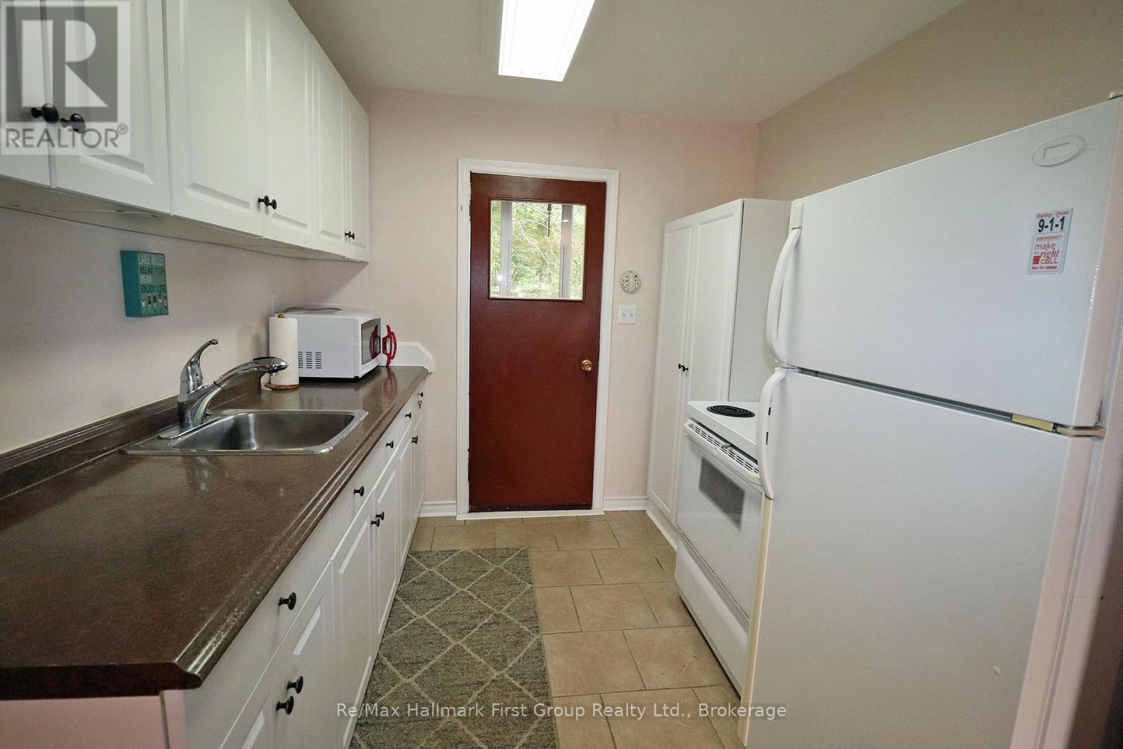 111 HUGHES LANE - 17