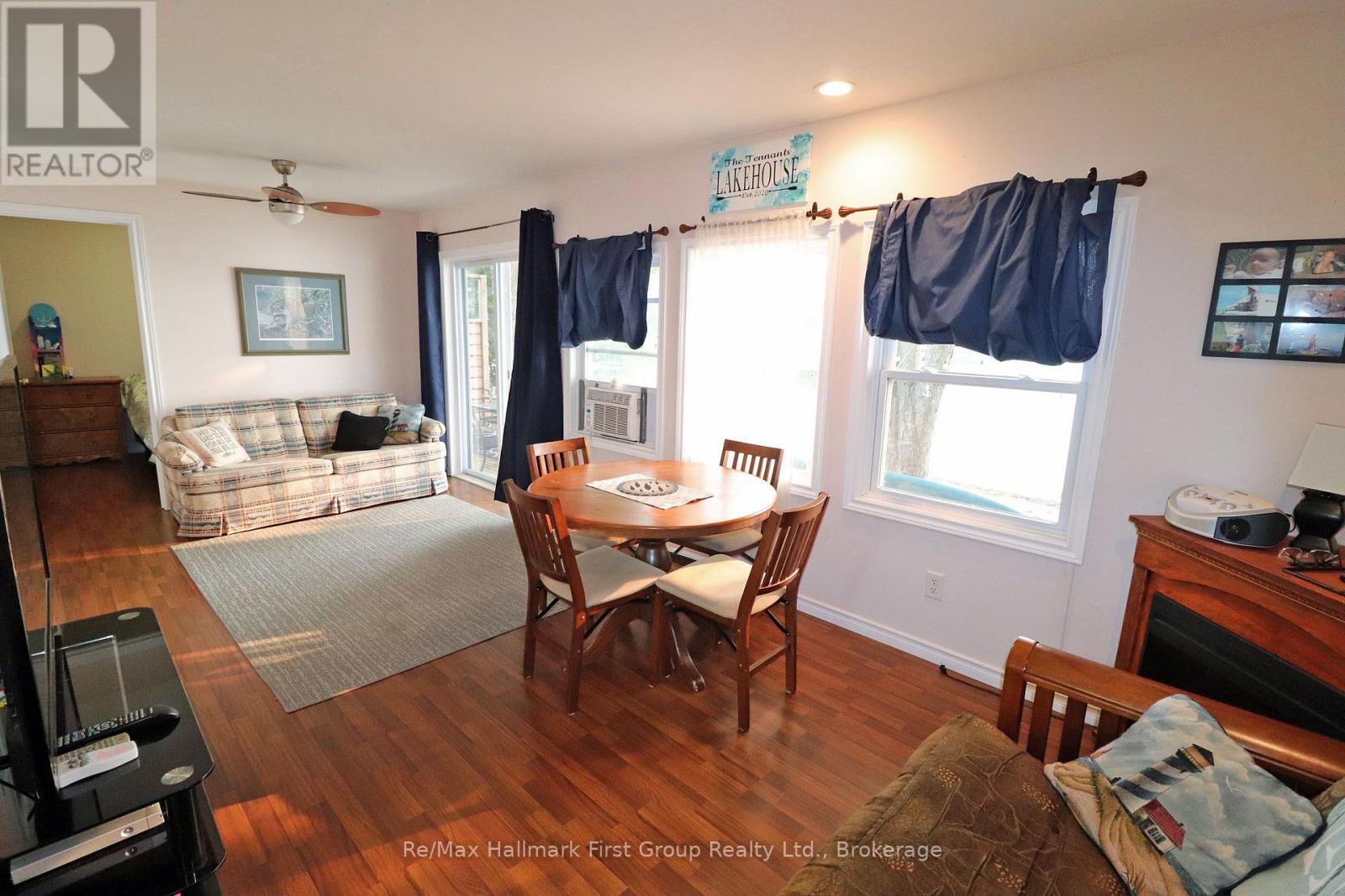 111 HUGHES LANE - 18