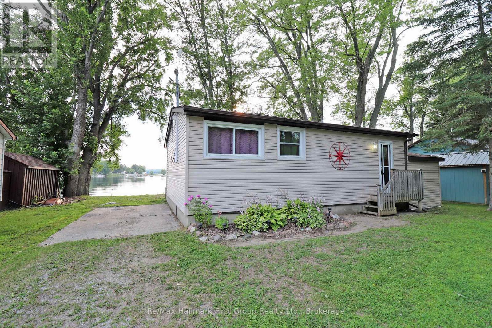 111 HUGHES LANE - 28