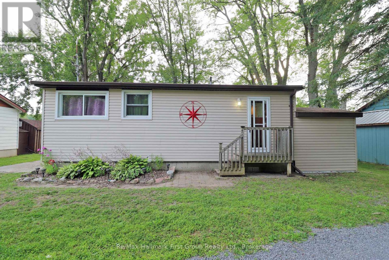 111 HUGHES LANE - Image 4