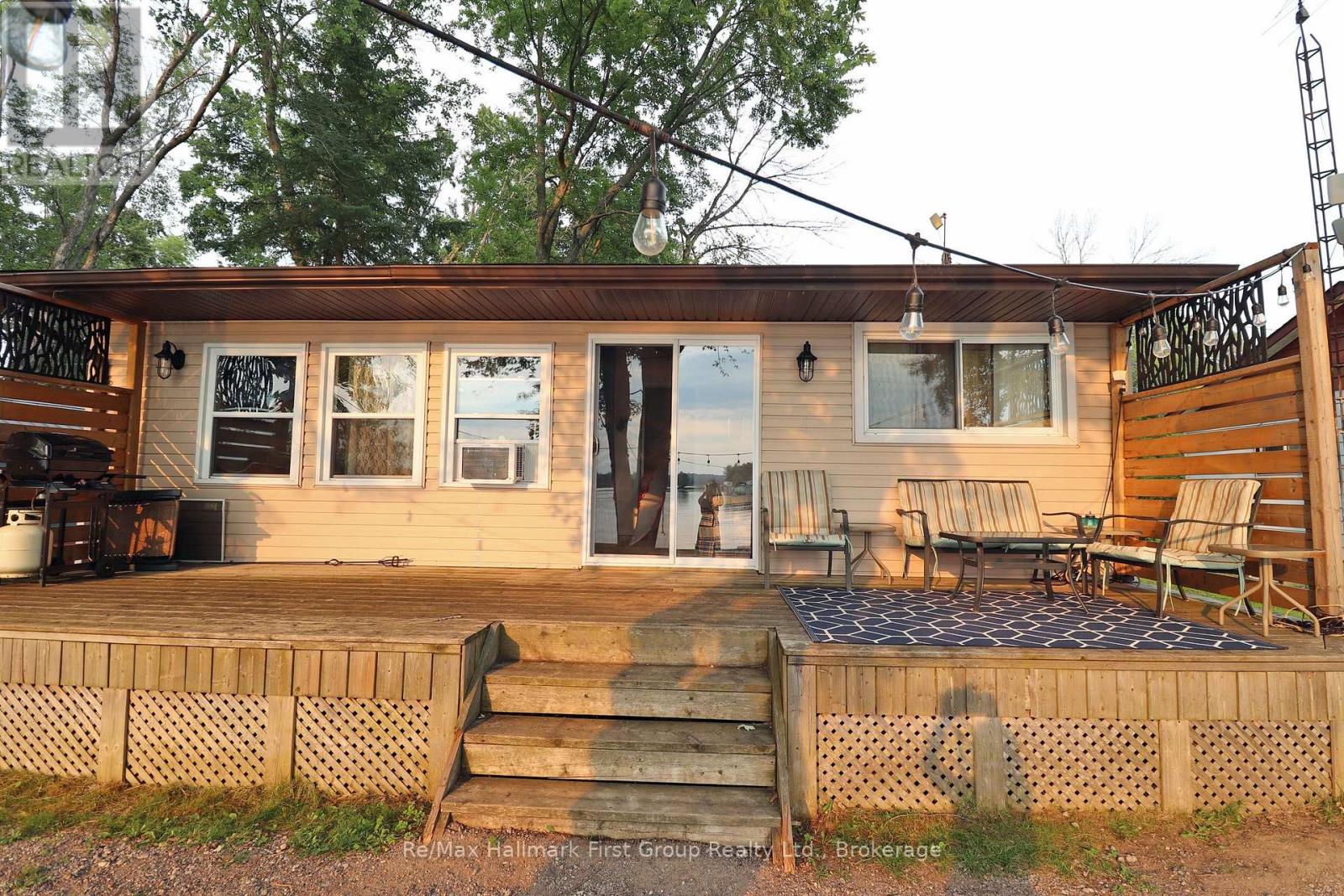 111 HUGHES LANE - Image 9