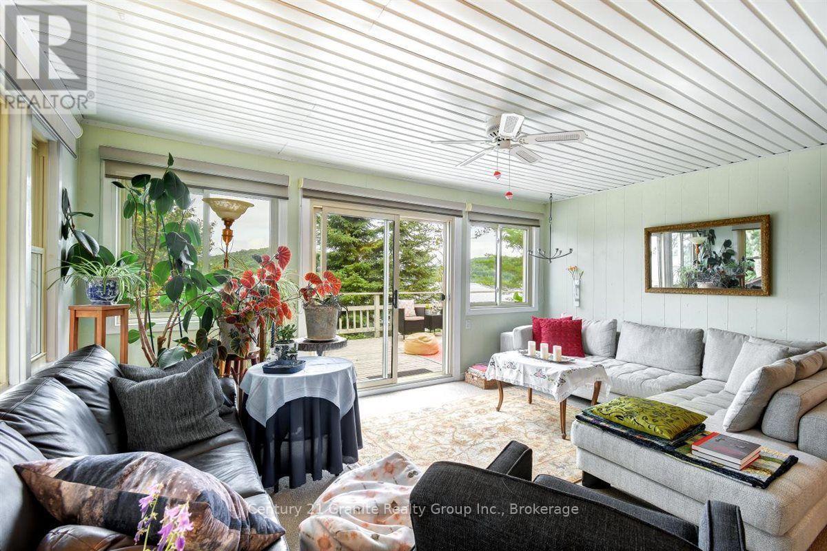 27339 28 HIGHWAY S - Image 9