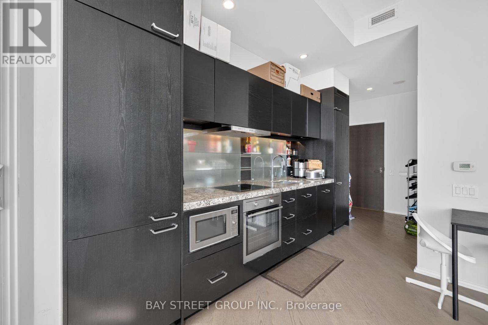 #5102 45 CHARLES STREET E - 6