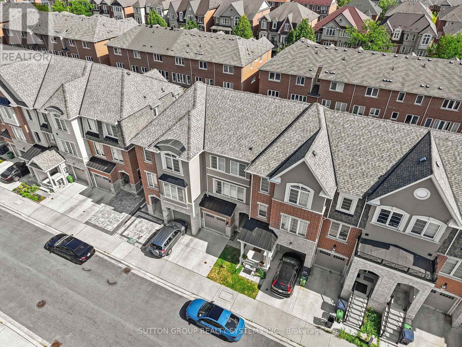 11 FUSILIER DRIVE - 2