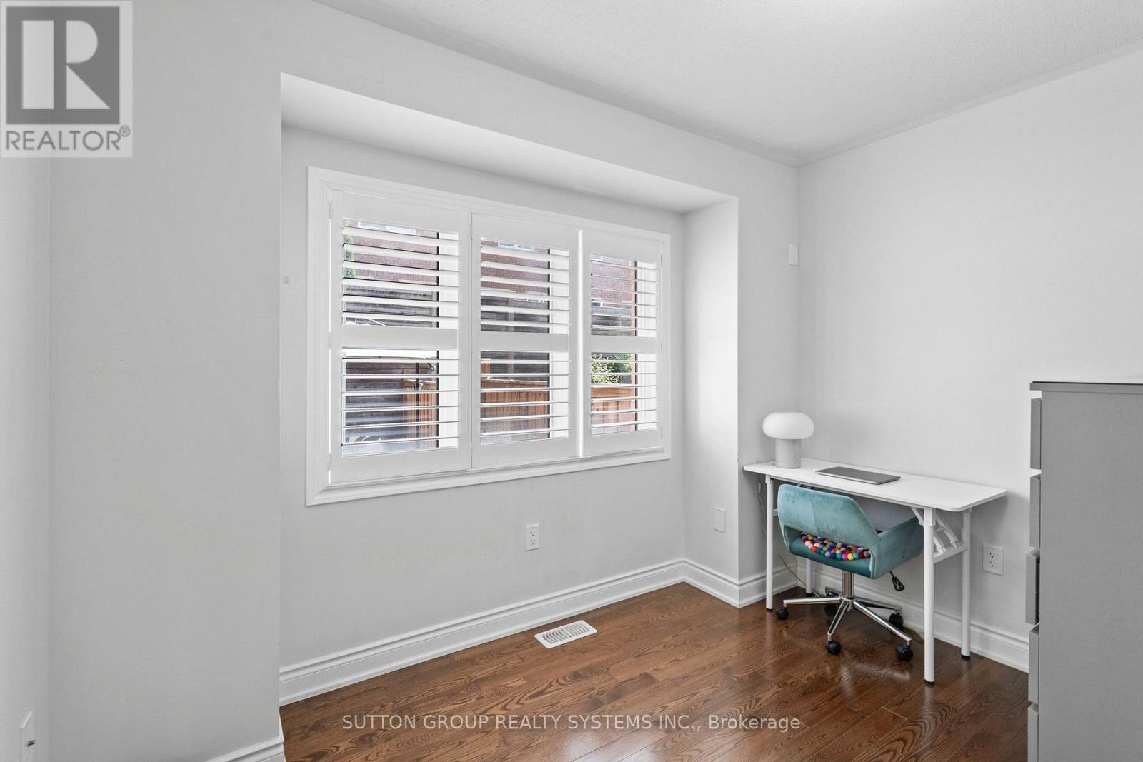 11 FUSILIER DRIVE - 7