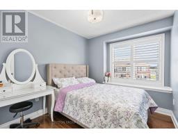 11 Fusilier Drive, Toronto, ON M1L0J4 Photo 18