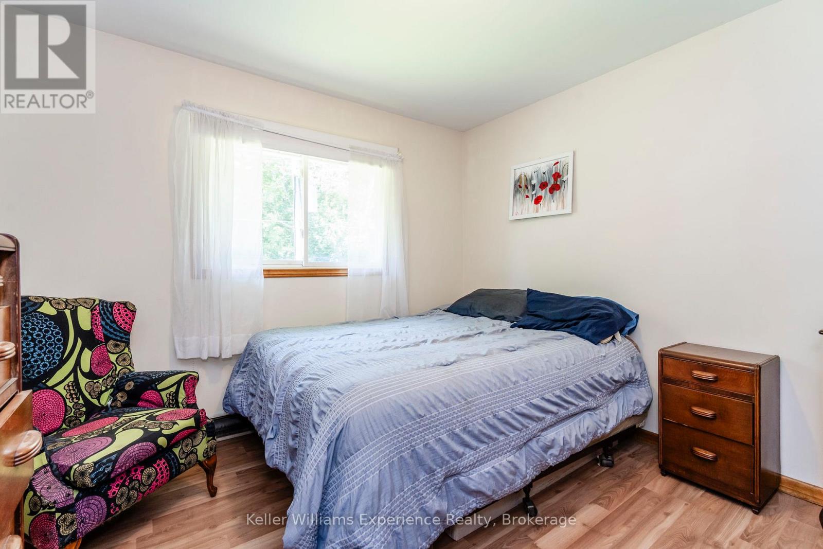 63 LORNE AVENUE - 10