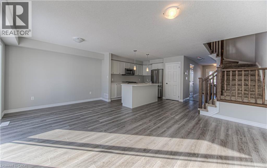 44 HARRISON Drive — photo 3