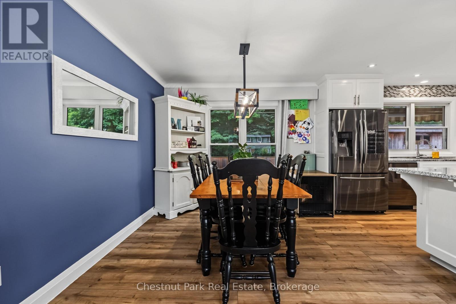 583 6TH STREET W - 12