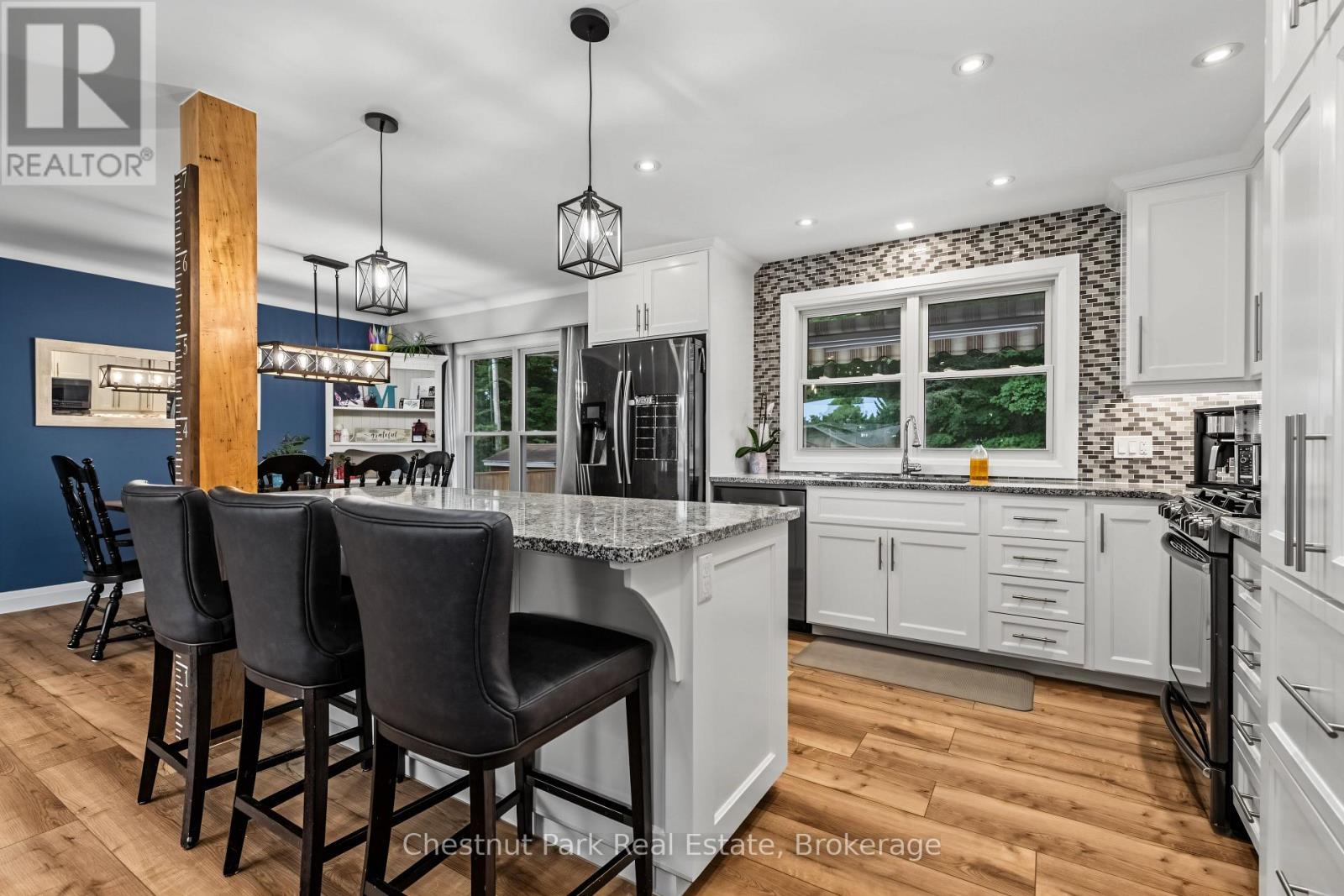 583 6TH STREET W - 13