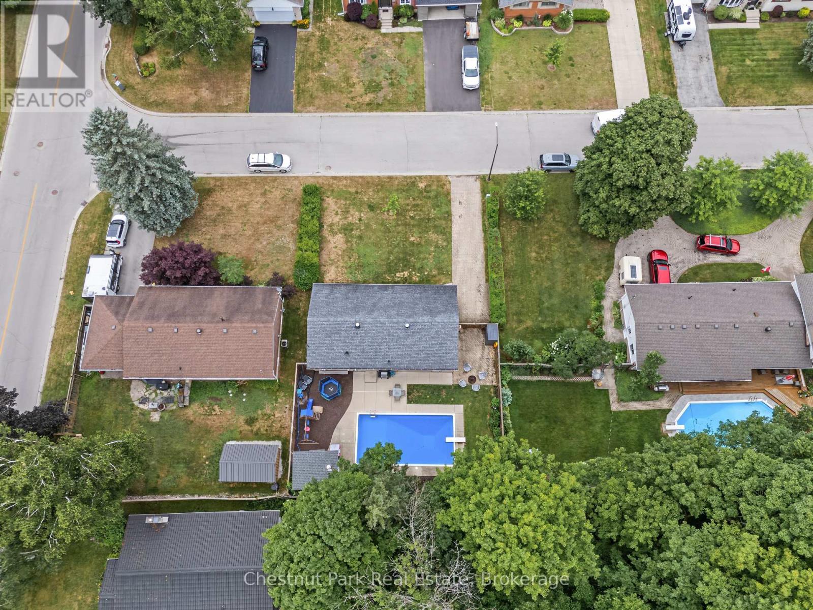 583 6TH STREET W - Image 46