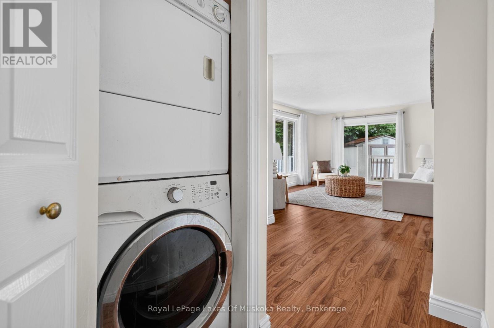 44 SHELLWOOD SHORES AVENUE - Image 32