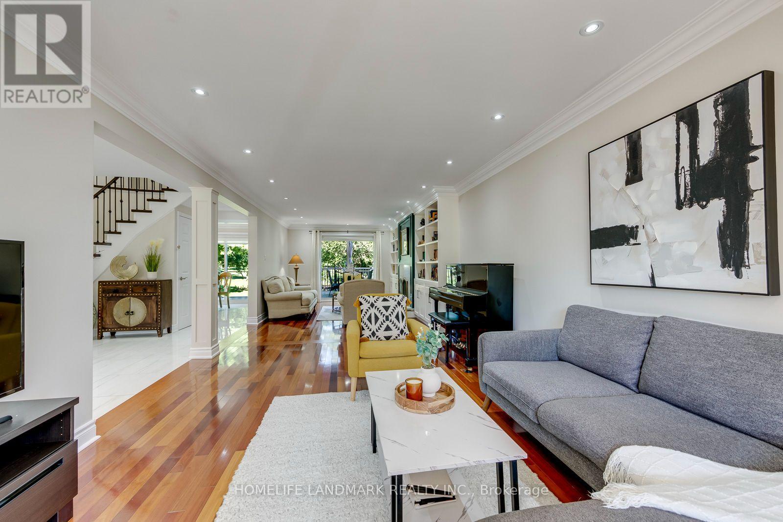 2935 KINGSWAY DRIVE - 9