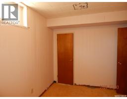 710 3rd Street E, Assiniboia, SK S0H0B0 Photo 19