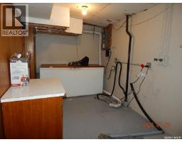 710 3rd Street E, Assiniboia, SK S0H0B0 Photo 28