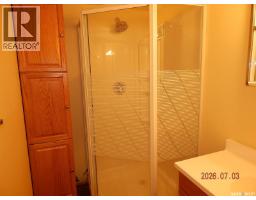710 3rd Street E, Assiniboia, SK S0H0B0 Photo 24