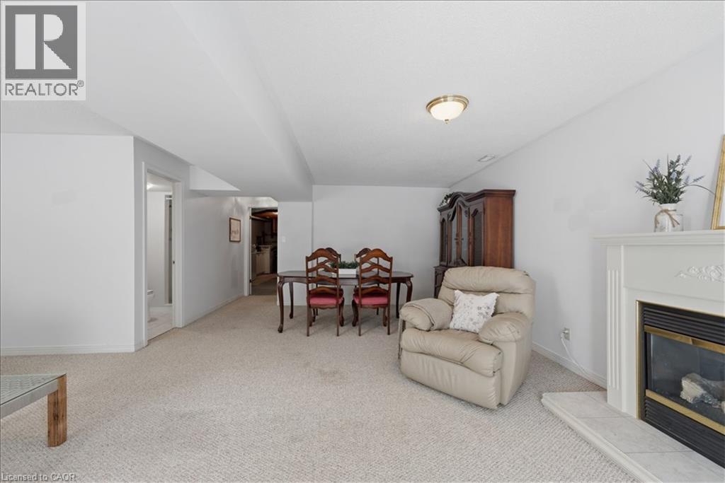 18 HAWK Street - Image 24