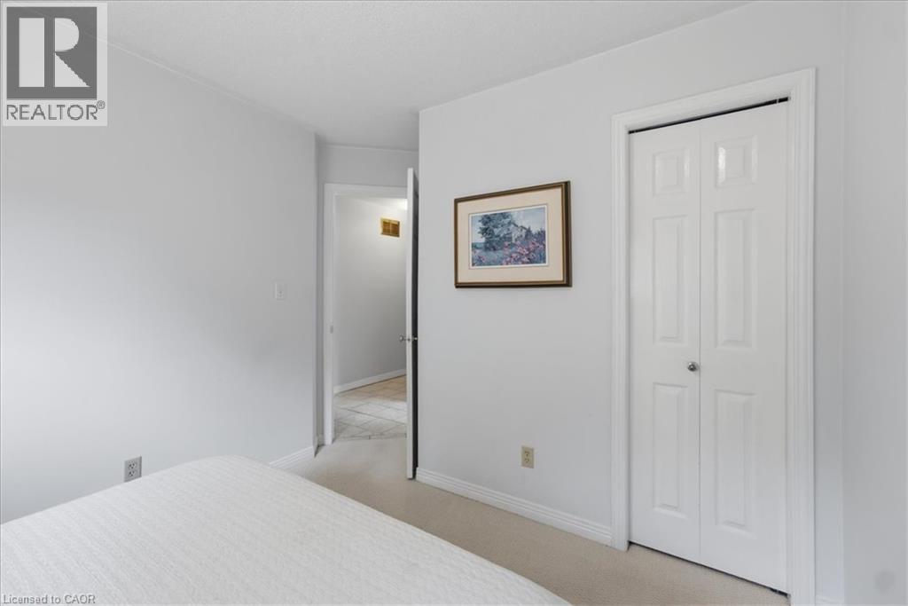 18 HAWK Street - Image 18
