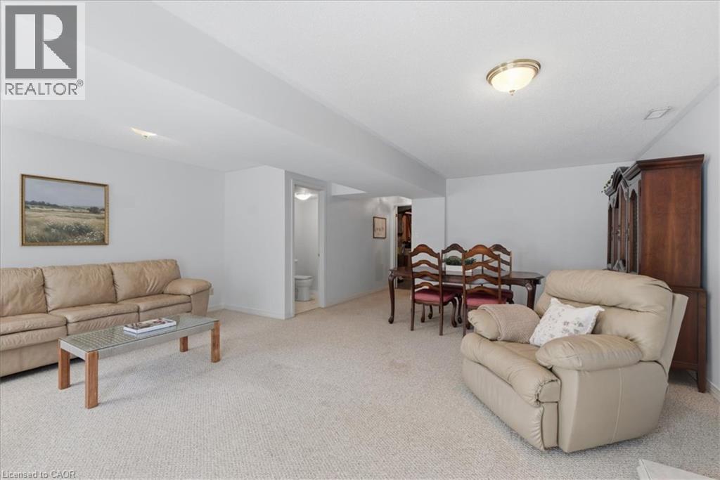 18 HAWK Street - Image 23