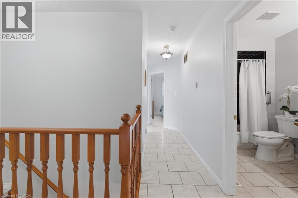 18 HAWK Street - Image 14