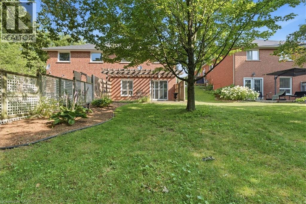 18 HAWK Street - Image 32