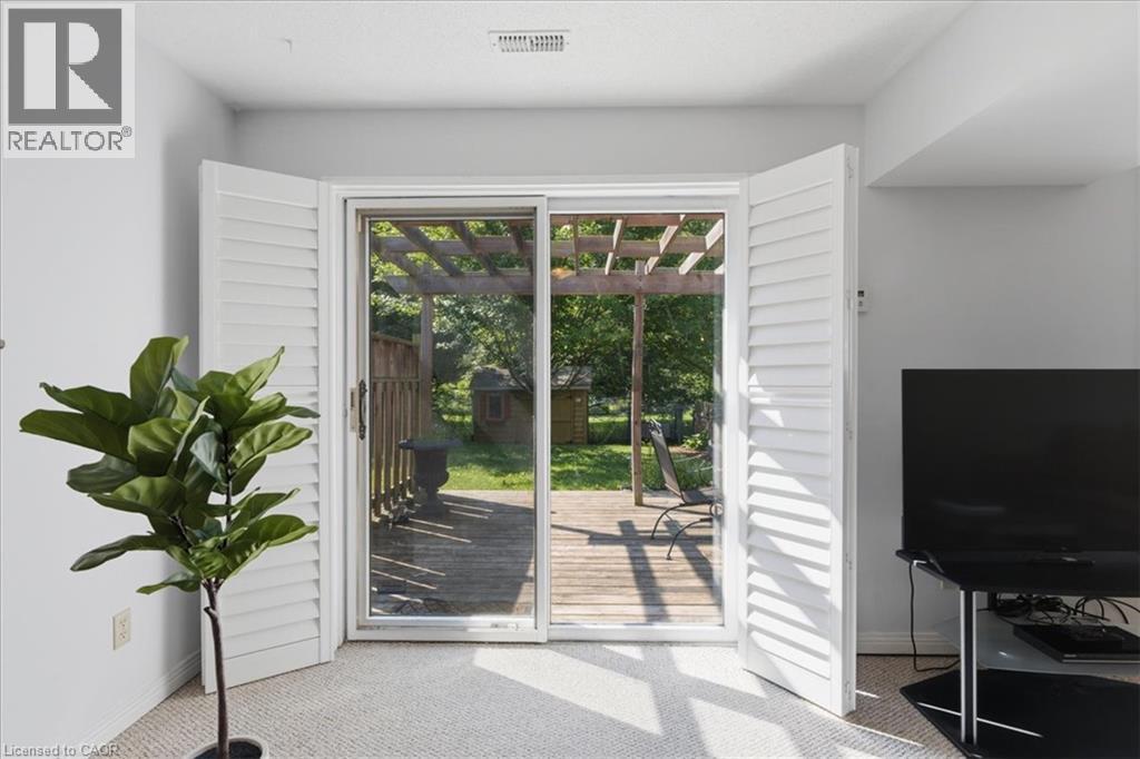 18 HAWK Street - Image 25