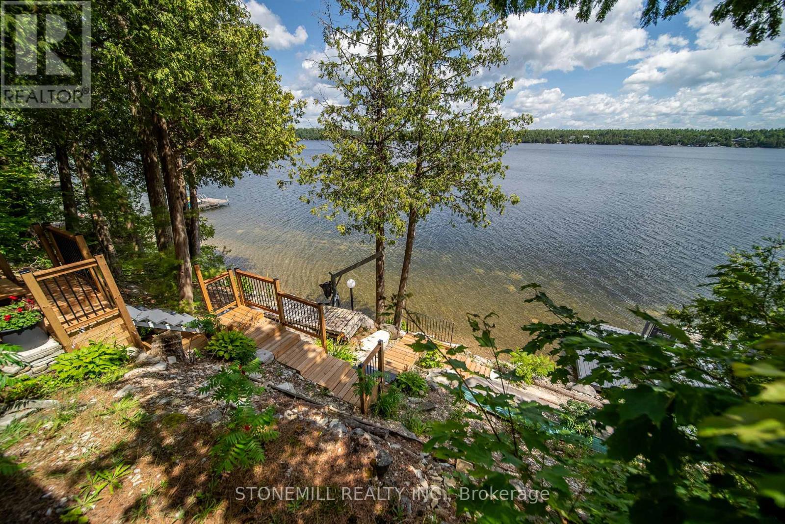 56 GRIFFIN DRIVE - 18