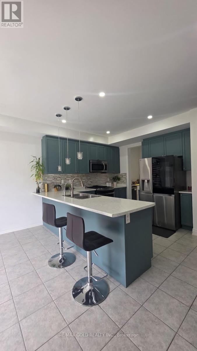 318 WALLACE STREET - 23