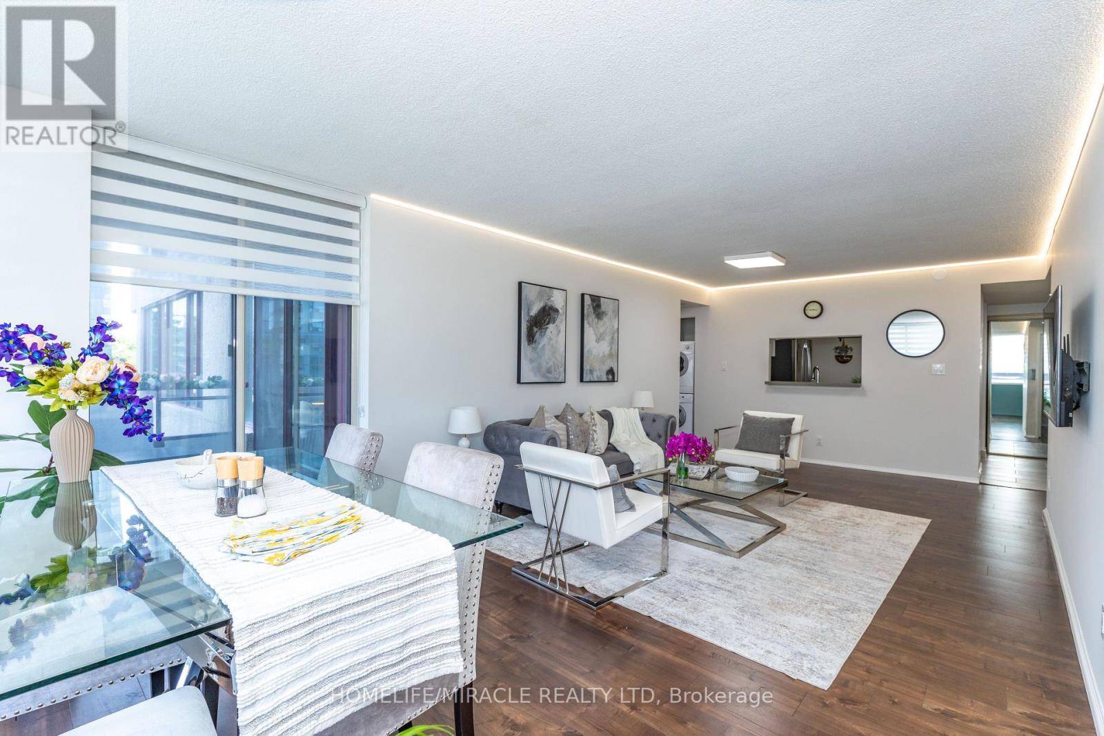 #306 5785 YONGE STREET - 16