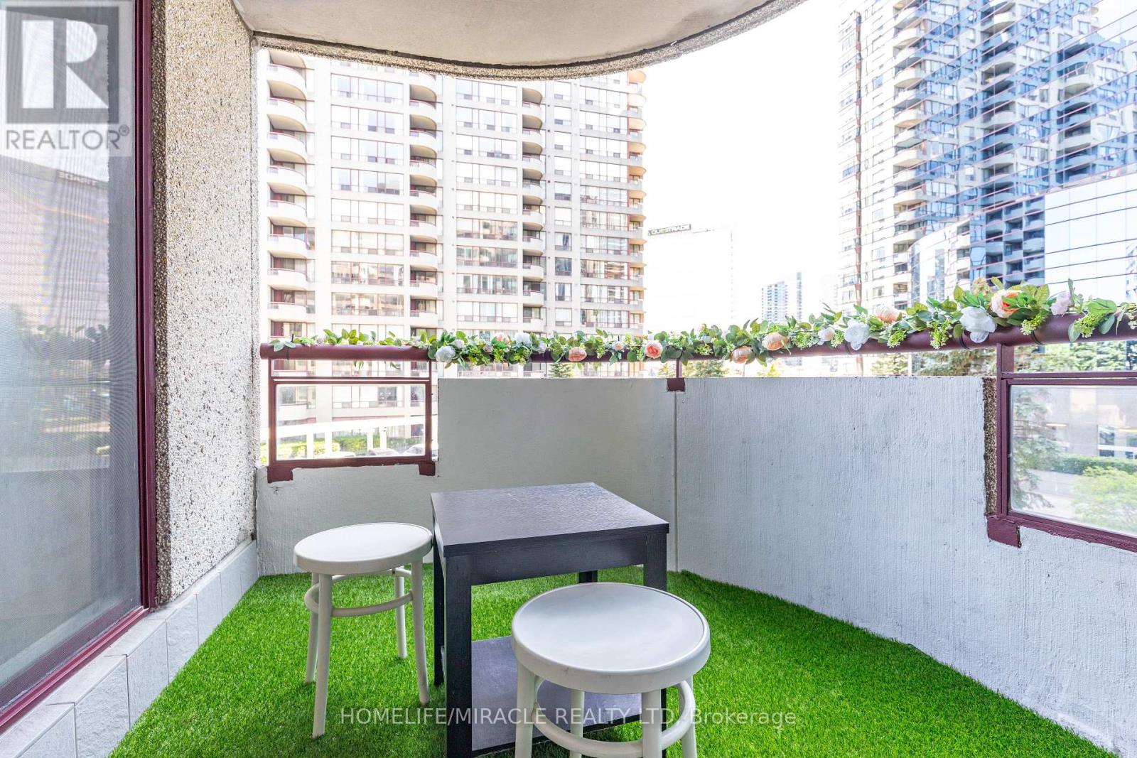#306 5785 YONGE STREET - 24