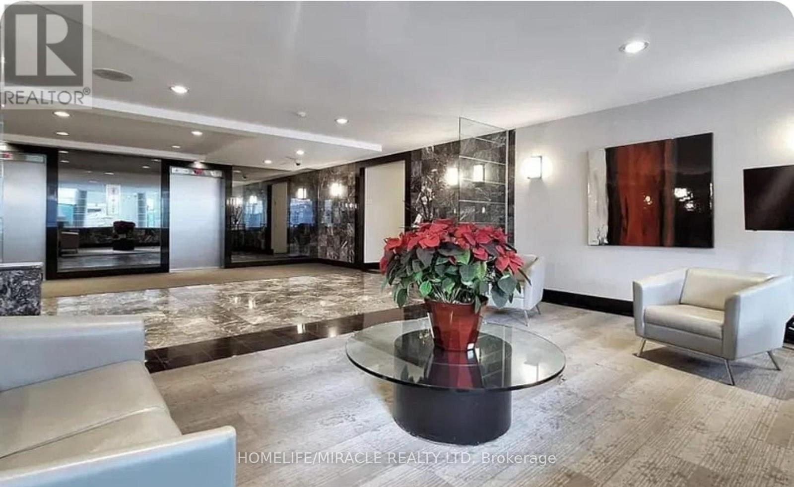 #306 5785 YONGE STREET - 35