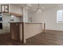 4pc Bathroom - 3076 21 Street, Coaldale, AB T1M0G1 Photo 9