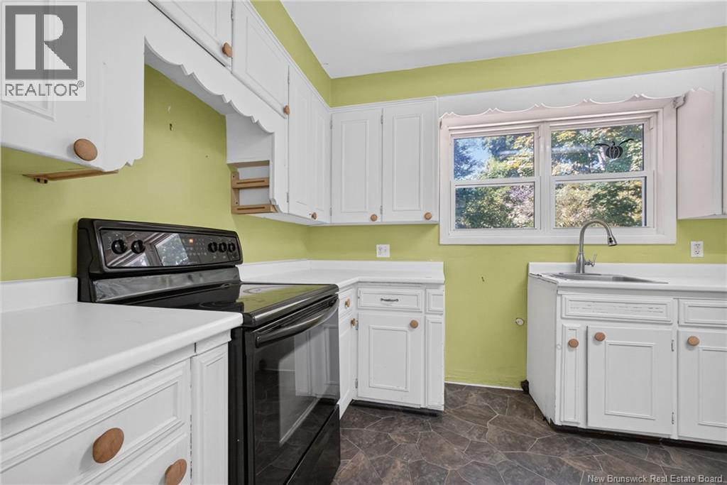 109 Chesswood Drive - 11